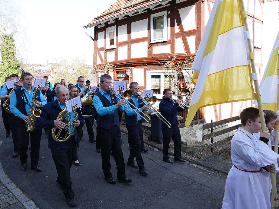 Feier der 1. Heiligen Kommunion in Sankt Crescentius (Foto: Karl-Franz Thiede)